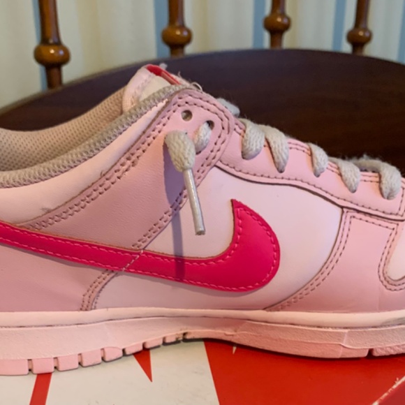 Triple Pink Nike Dunks (8.5W / 7 Girls - Picture 4 of 9